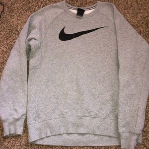 nike crewneck